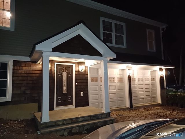 53 Pembroke Road, Danbury, CT 06811