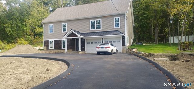 53 Pembroke Road, Danbury, CT 06811