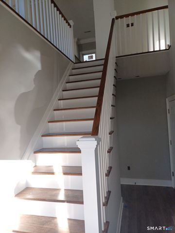 53 Pembroke Road, Danbury, CT 06811