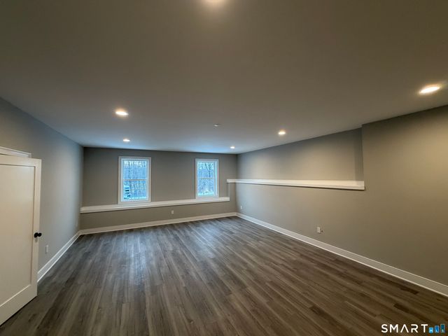 53 Pembroke Road, Danbury, CT 06811