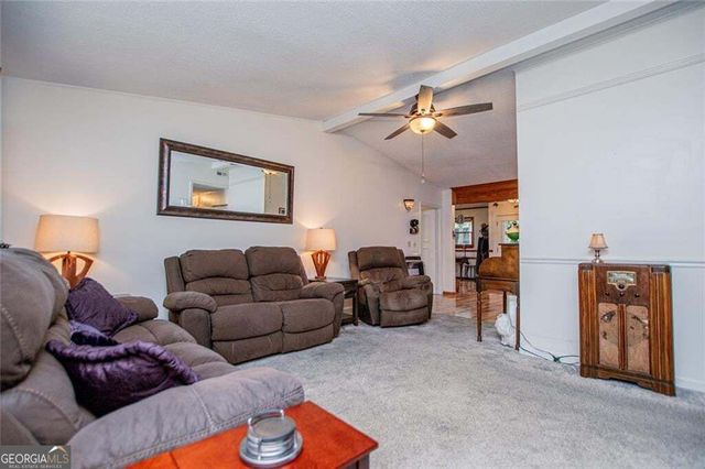 24 White Oak Drive, Carrollton, GA 30116