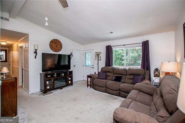 24 White Oak Drive, Carrollton, GA 30116