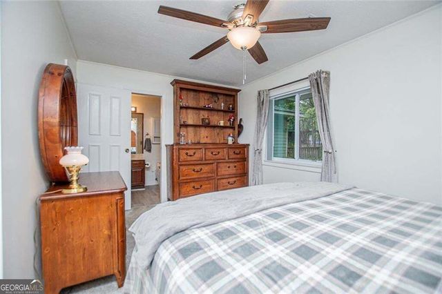24 White Oak Drive, Carrollton, GA 30116