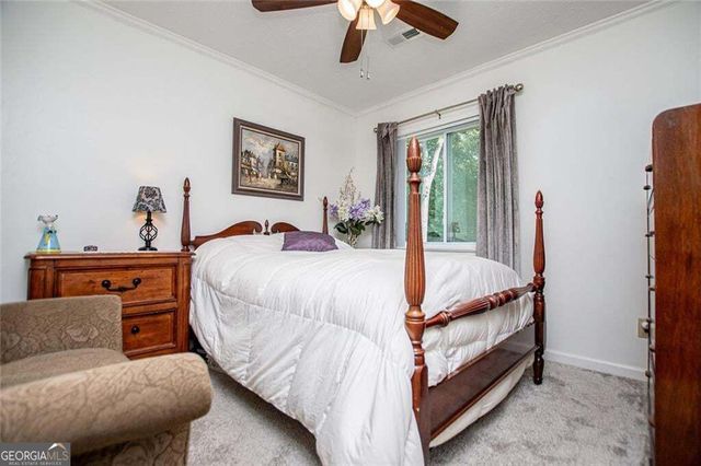 24 White Oak Drive, Carrollton, GA 30116
