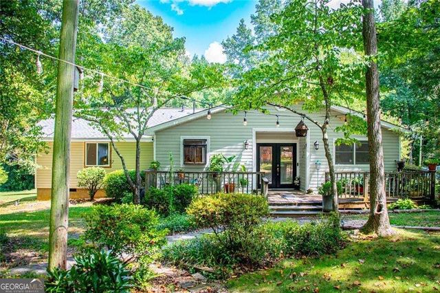 24 White Oak Drive, Carrollton, GA 30116
