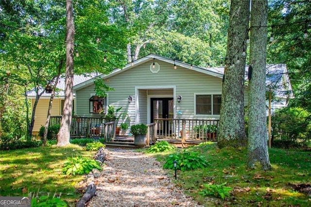 24 White Oak Drive, Carrollton, GA 30116
