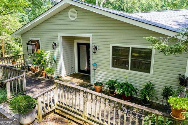 24 White Oak Drive, Carrollton, GA 30116