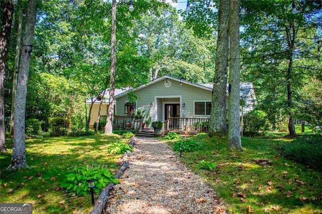 24 White Oak Drive, Carrollton, GA 30116