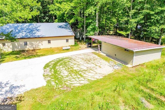 24 White Oak Drive, Carrollton, GA 30116