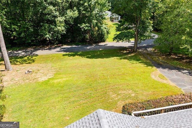 24 White Oak Drive, Carrollton, GA 30116