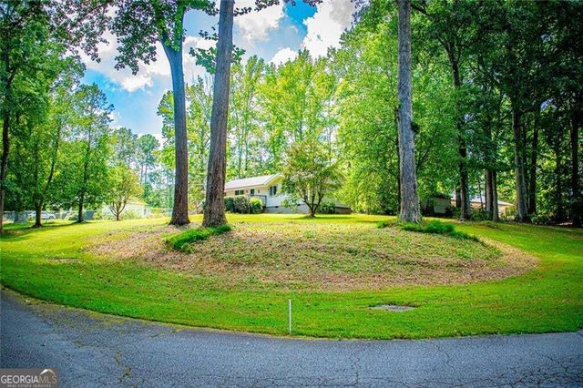 24 White Oak Drive, Carrollton, GA 30116