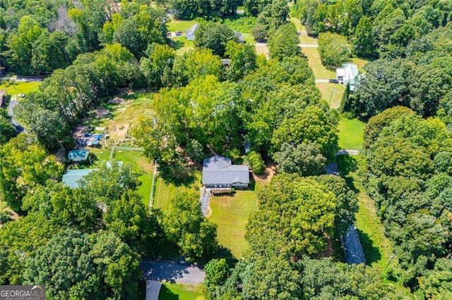 24 White Oak Drive, Carrollton, GA 30116