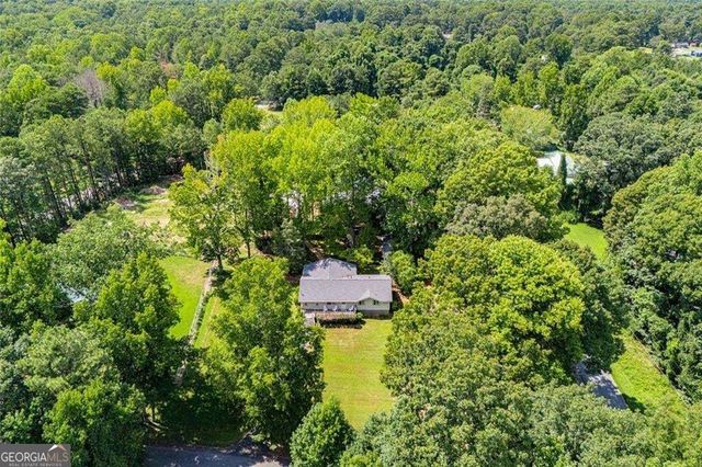 24 White Oak Drive, Carrollton, GA 30116