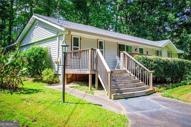 24 White Oak Drive, Carrollton, GA 30116