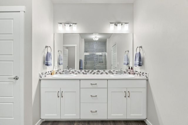 10405 N Wieber Dr, Spokane, WA 99208