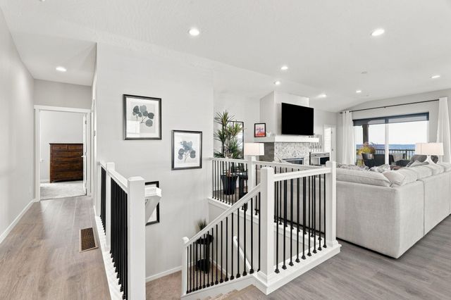 10405 N Wieber Dr, Spokane, WA 99208