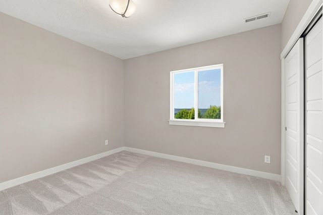 10405 N Wieber Dr, Spokane, WA 99208