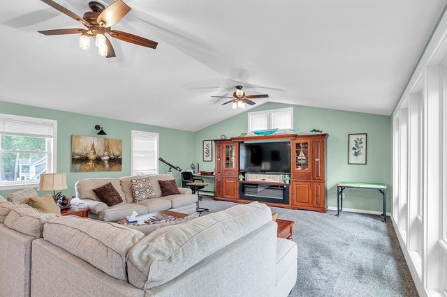 105 Lakeview Street, Southwick, MA 01077