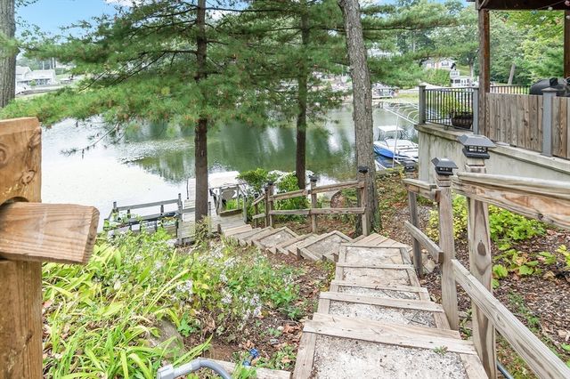 105 Lakeview Street, Southwick, MA 01077