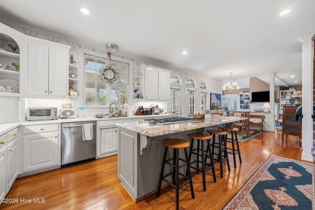 1107 Country Club Drive, Trent Woods, NC 28562