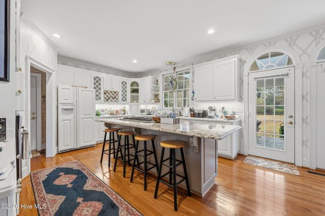 1107 Country Club Drive, Trent Woods, NC 28562