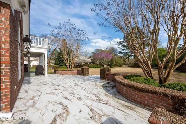 1107 Country Club Drive, Trent Woods, NC 28562