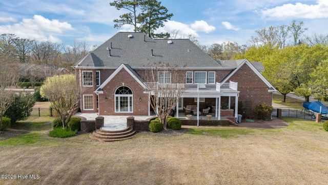 1107 Country Club Drive, Trent Woods, NC 28562