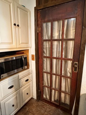 3908 Sides Street, Plainview, TX 79072