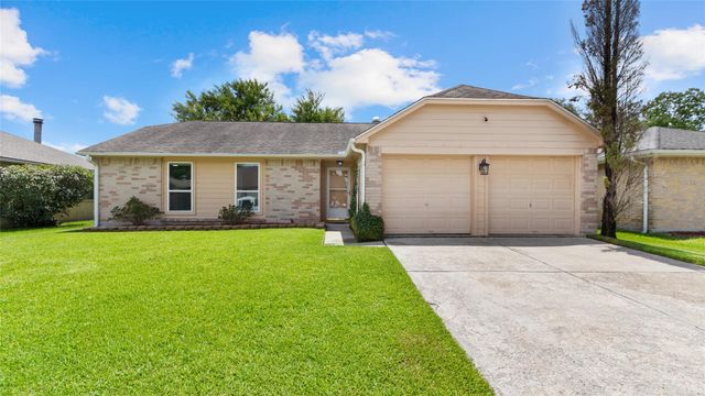 16830 Carrack Turn Drive, Friendswood, TX 77546
