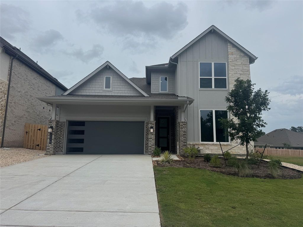 2138 Stillhouse Drive, Montgomery, TX 77316