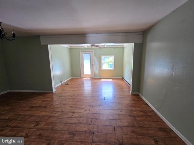 160 HUGHES AVE, Sellersville, PA 18960