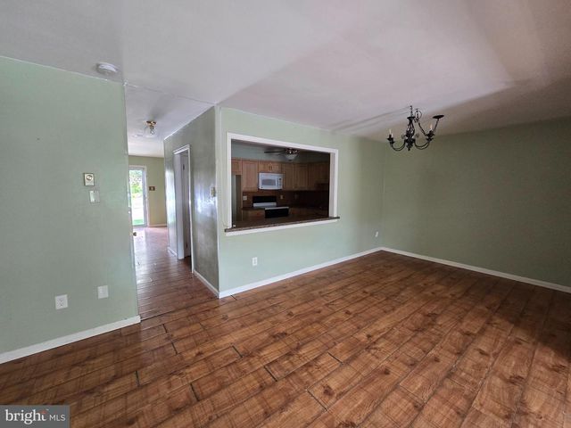 160 HUGHES AVE, Sellersville, PA 18960