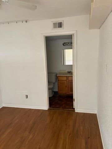 781 Country Place Drive 1085, Houston, TX 77079