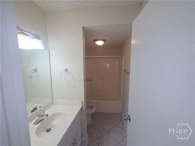 2505 W Broad Street 321, Athens, GA 30606