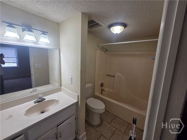 2505 W Broad Street 321, Athens, GA 30606