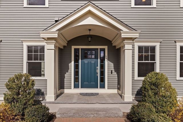 555 Lowell St, Lexington, MA 02420