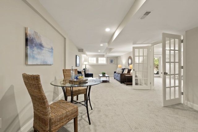 555 Lowell St, Lexington, MA 02420