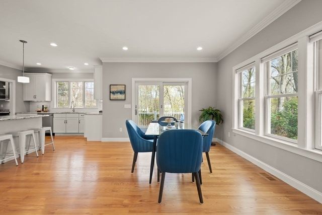 555 Lowell St, Lexington, MA 02420