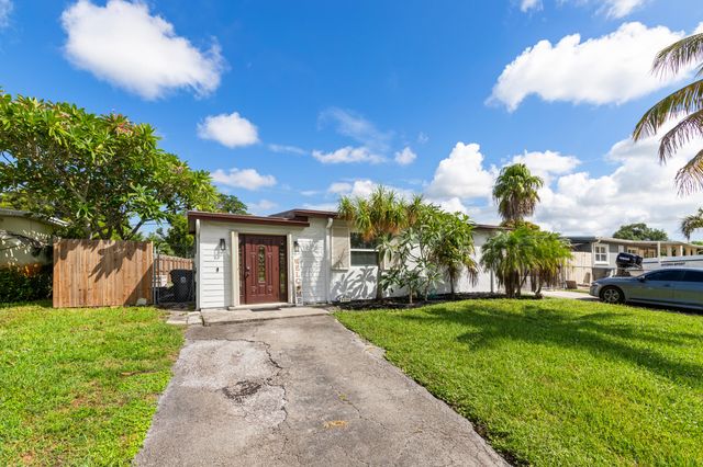 5581 CALICO Road, West Palm Beach, FL 33415