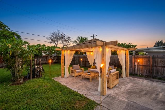 5581 CALICO Road, West Palm Beach, FL 33415