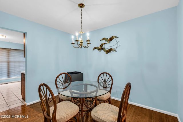302 Bent Trail 1261, Toms River, NJ 08753