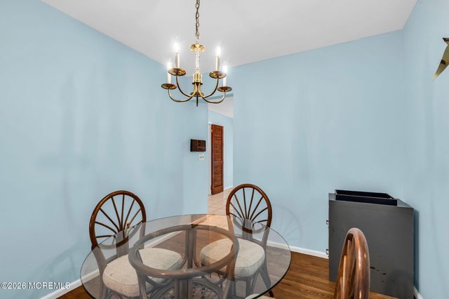 302 Bent Trail 1261, Toms River, NJ 08753