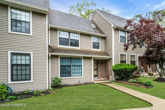 302 Bent Trail 1261, Toms River, NJ 08753