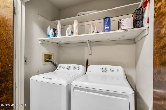 302 Bent Trail 1261, Toms River, NJ 08753