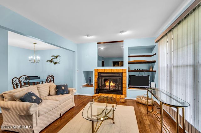 302 Bent Trail 1261, Toms River, NJ 08753
