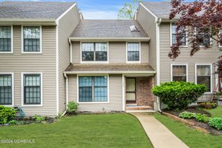 302 Bent Trail 1261, Toms River, NJ 08753
