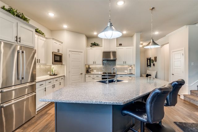 4724 Raspberry Spar Court, Arlington, TX 76005