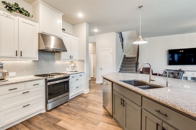 4724 Raspberry Spar Court, Arlington, TX 76005