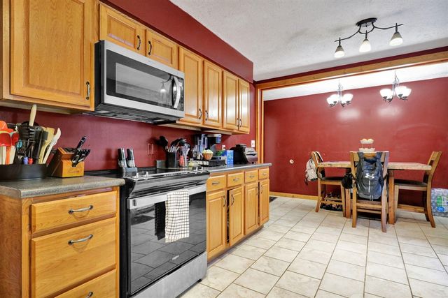 2520 Lanier Court, Lansing, MI 48911