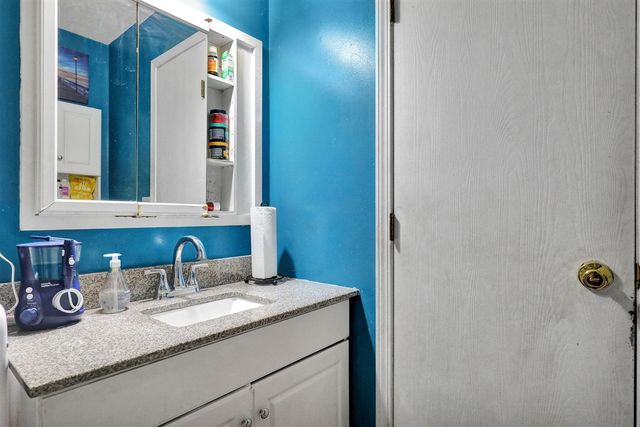 2520 Lanier Court, Lansing, MI 48911